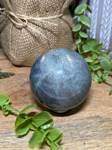 Labradorite-by-Crystal-Healing-and-Energy